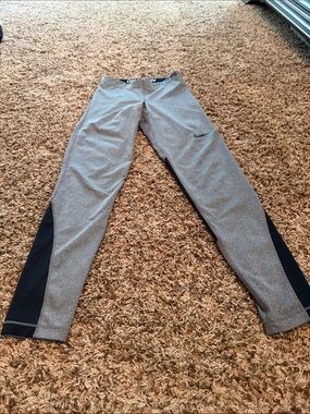 Nike Woman's  Nike Pro leggings with Black Side Panels